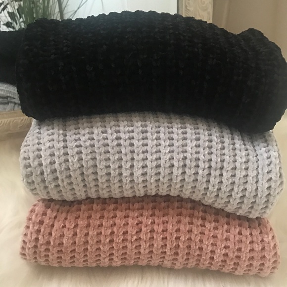 Chenille Pullover Sweater - Picture 3 of 4